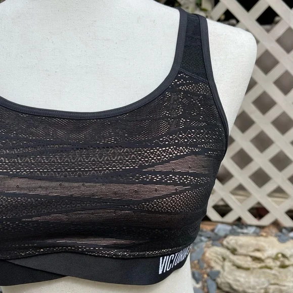 NWOT Victoria Sport “The Player” Lace Overlay Criss-cross Racerback Sports Bra - Picture 4 of 16